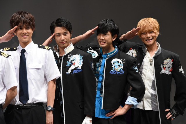 飯豊まりえと武田玲奈はあうんのコンビ！「マジで航海してます。」制作発表会（写真22枚） #マジで航海してます #マジ航 #飯豊まりえ #武田玲奈 #ボイメン natalie.mu/eiga/news/2922…