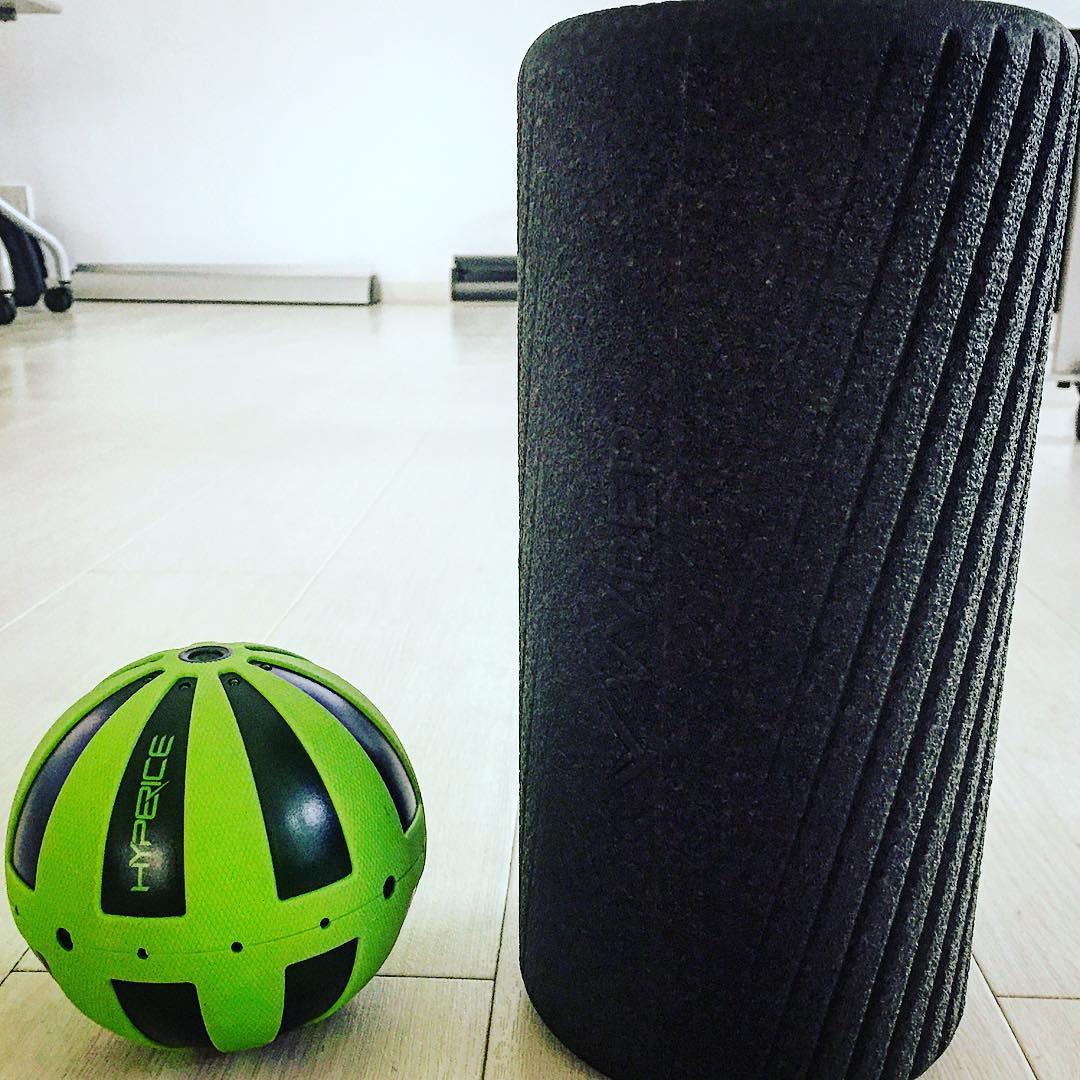 El entrenador de 🎾 @kaito_sometani tiene claro que tanto  #hypersphere como el rodillo #vyper son herramientas de #vibración necesarias para una buena #recuperación.

🛍️ Haz tu compra: 
📱 (+34) 976 379 564 
💻 tienda.necaser.com/vibracion/

#fisioterapia #fitness #Deporte #España