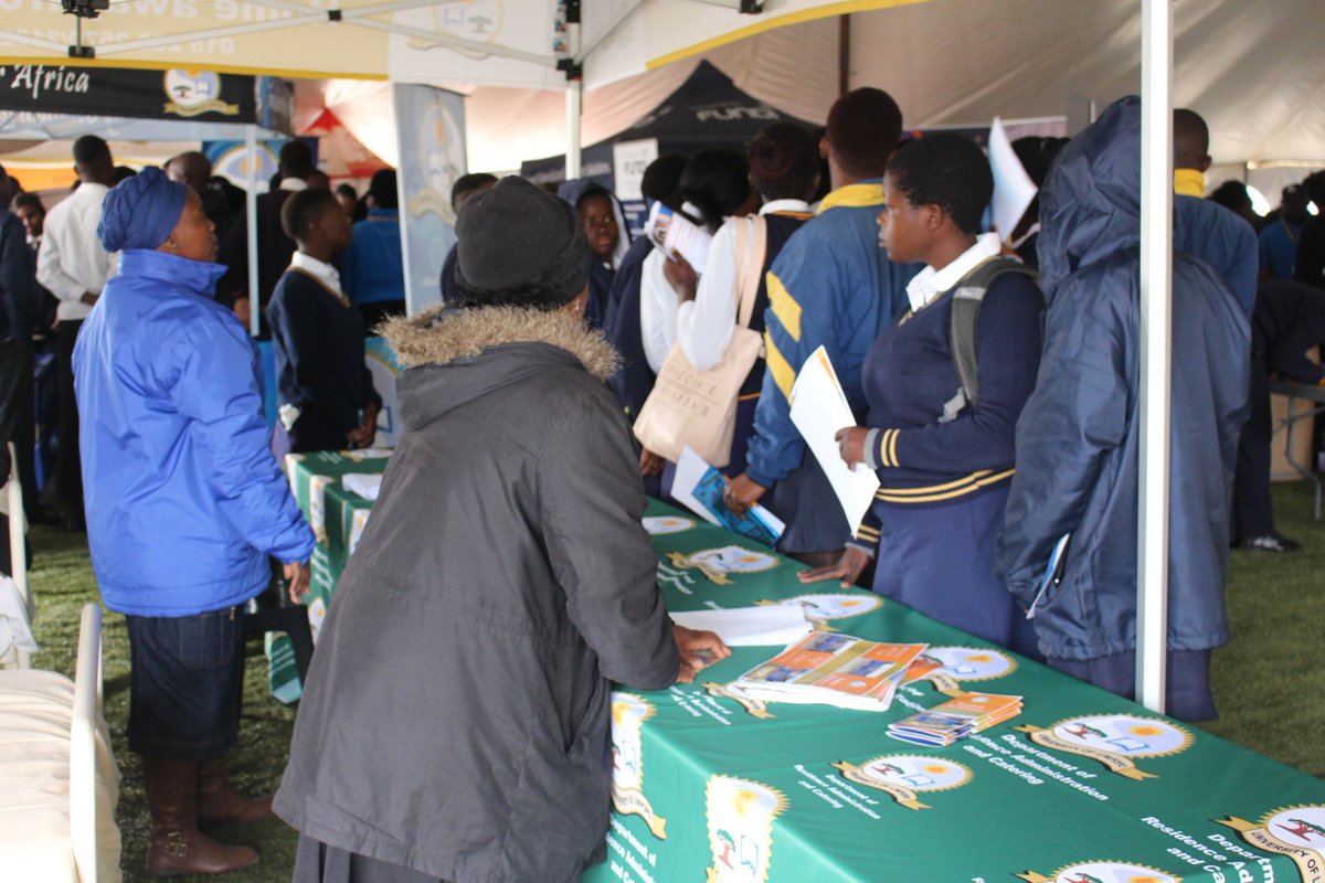 ULvarsity's tweet photo. Learners engaging with different Institutions of Higher Learning about career opportunities at the #OpenWeek2018. #WhyNotUL @MohubaKgalema  @RadioTurf  @KeyakaUL https://t.co/hbBVeft4vj