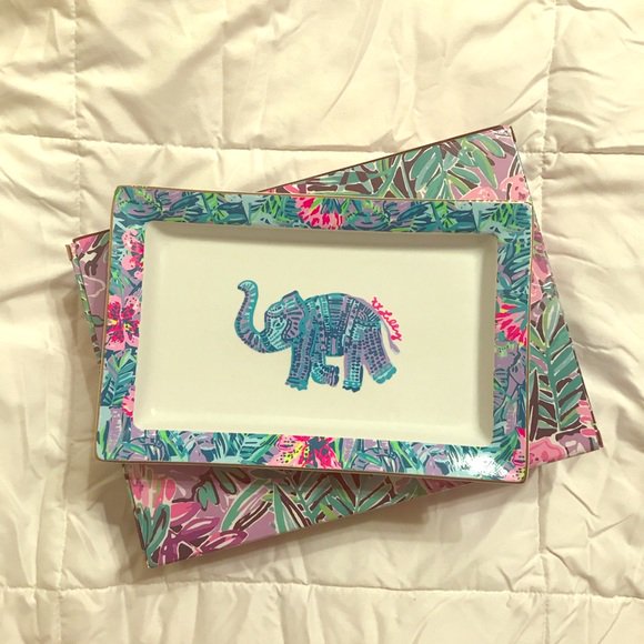 CastAwayClose's tweet photo. So good I had to share! Check out all the items I'm loving on @Poshmarkapp from @Hurricane_Jae #poshmark #fashion #style #shopmycloset #lillypulitzer #macjac #charmingcharlie: https://t.co/g4lZz2cRak https://t.co/RUpqC8MaLN