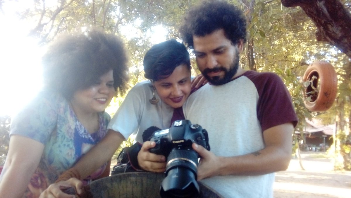kekepsol's tweet photo. Bastidores das fotos do nosso ensaio sábado!
Keké pré candidata a deputada federal - PSOL
Mulheres na Política! 🌞💪🏾
Uma de nós!
#psol
#umadenos
#mulheresnapolitica
https://t.co/9uvFUfZPcp https://t.co/IHSknHX0tw