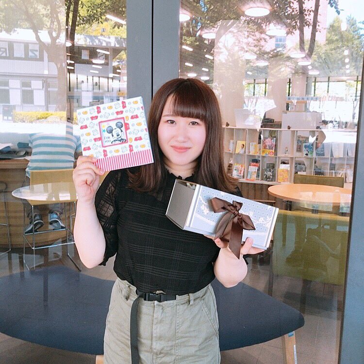 MagicQuartet304's tweet photo. みなさんこんばんは！🌙⭐
Magic Quartetです👒
先日、7/16は我らが親方、れおんちゃんの誕生日でした🎂🎁
いつもバンマスのお仕事をがんばってくれて、練習中も低音を響かせながら場を和ませてくれています☺️
いつもありがとう😳💕 https://t.co/Ku8k1MUB09