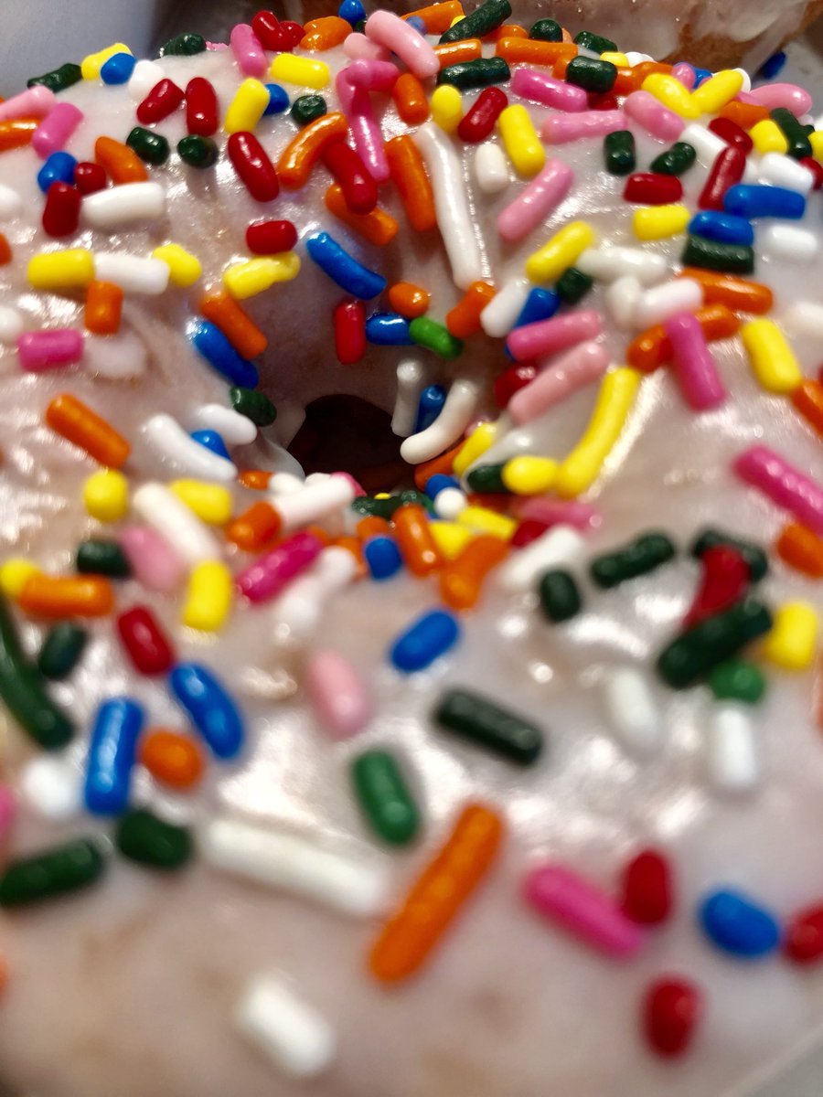 AlexisCeule's tweet image. I’m as big as a couch, so I just joined #barmethod . Yesterday was my first class. I’m so sore I could hardly lift this donut to my mouth. 
But I did, because I’m a winner!