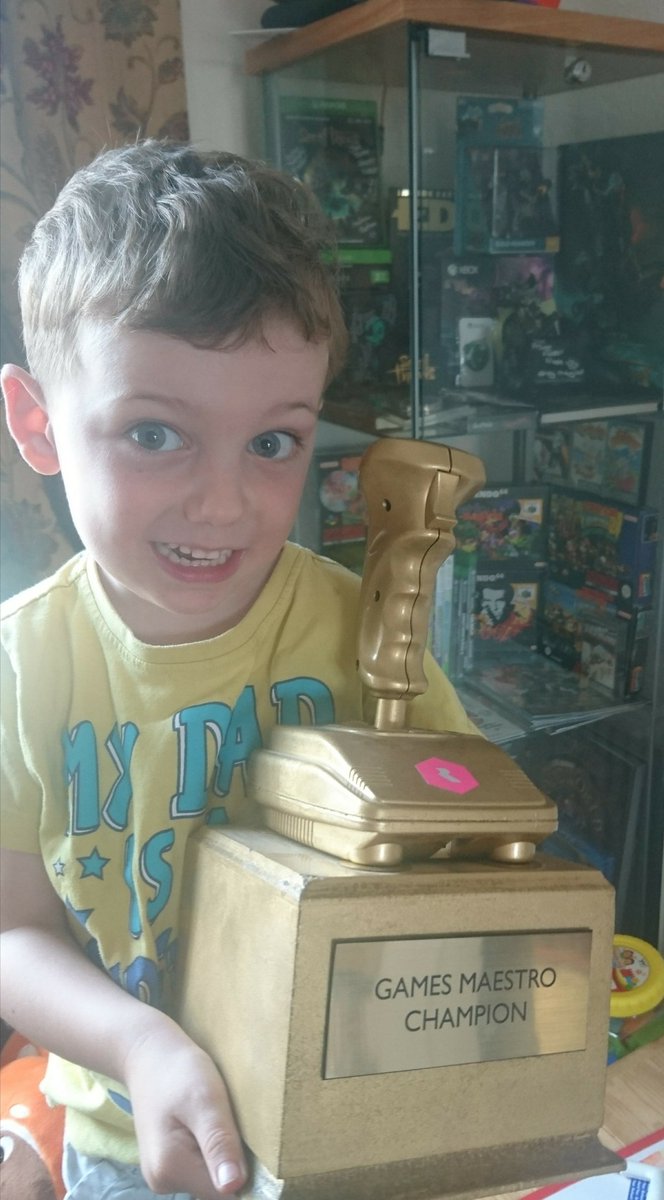 blairkpercival's tweet photo. Thanks to the guys @The_Herbert and @RareLtd for this! At the opening night of the exhibition Play, they held a DKR comp. I dedicate the win + trophy to my nephews and a nickname they gave me #lazythumbs
The exhibition is a history of play including #Rare +#SeaofThieves go see it https://t.co/0OQtToaiPD