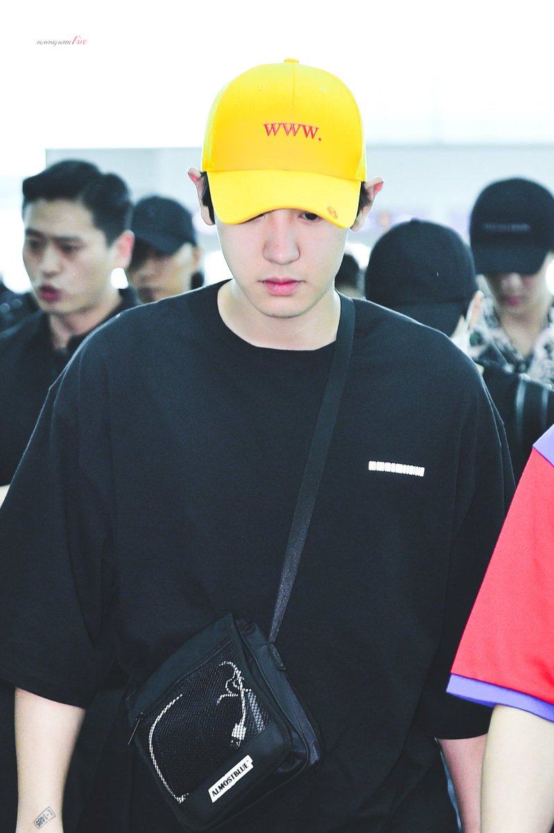 chanyeol pics tweet media