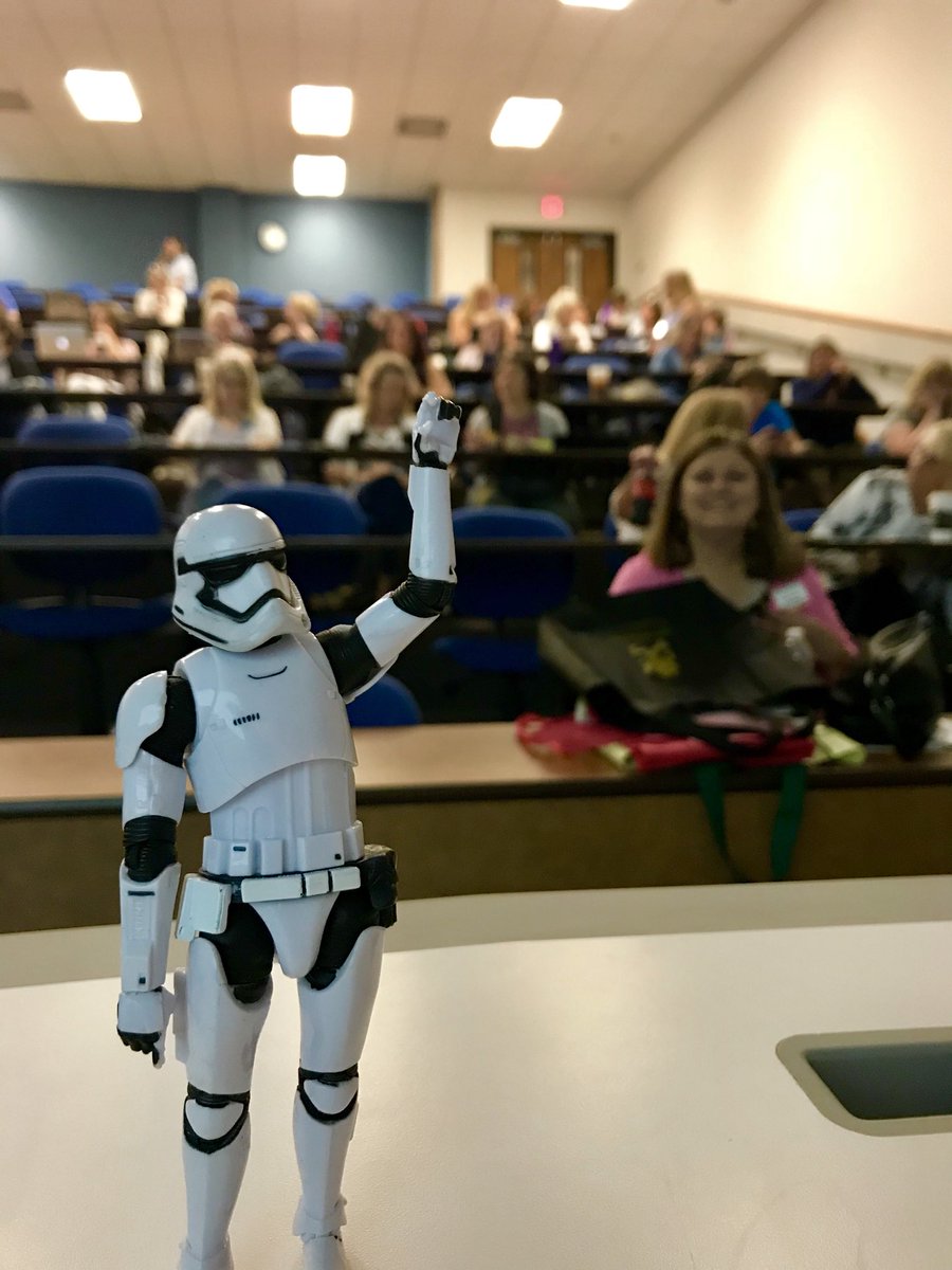 GwynethJones's tweet photo. It’s looks like a great group here of school librarians at @emporiastate @ksschoollib Summer Institute  @emporiastate #KSchoolLibSI18 https://t.co/dxQuTZcFtG
