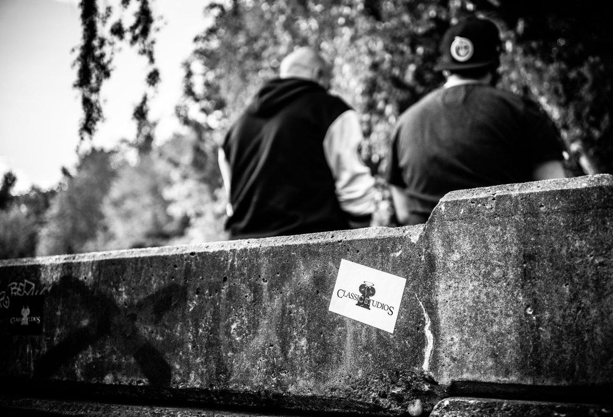 two2teps__'s tweet photo. Outdoor Shooting 📌 Hanau
#fotografie #sticker #classixz https://t.co/IW5BigOGOf