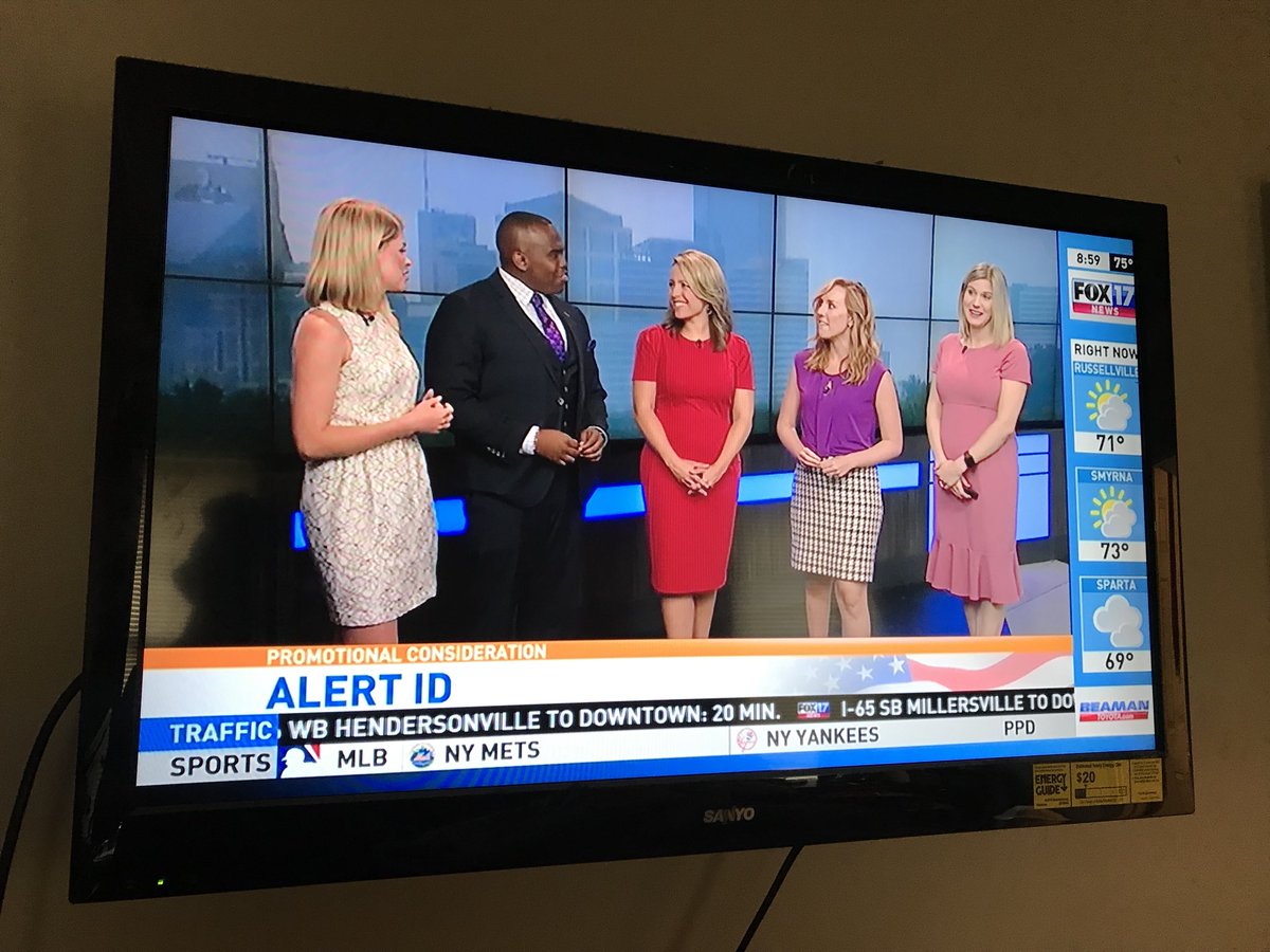 Oh snap!!! I don’t have to wait every 10 min for weather &amp; traffic anymore. I can get it all the time, even during commercials!! Guess what - YOU CAN TOO! Folks, meet our new #JBar get 🌤 +🚘 +⏰#OnDemand from 4-9am on <a href="/FOXNashville/">FoxNashville</a>