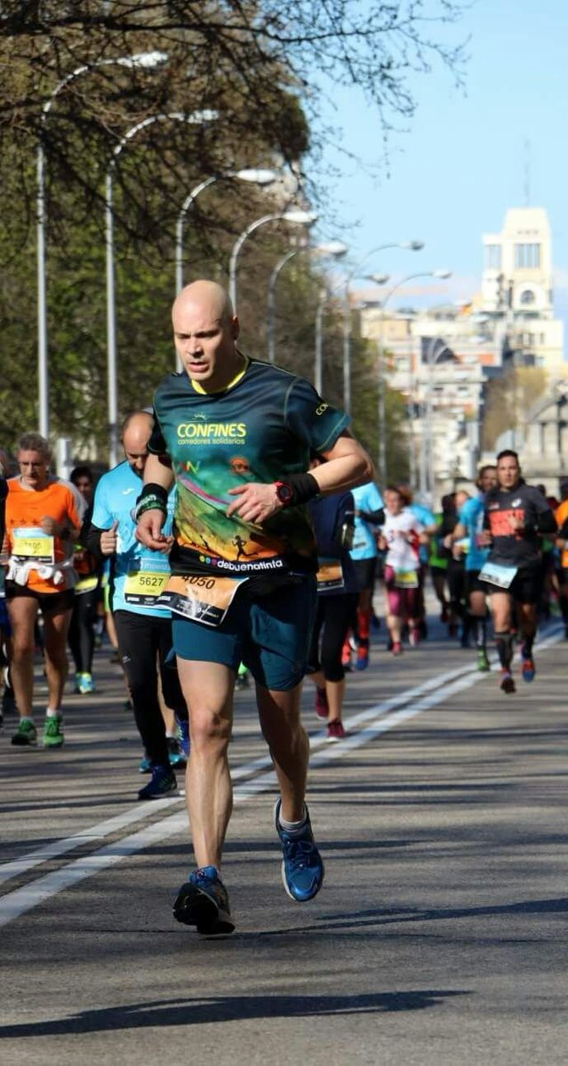 clubconfines's tweet photo. << PASO A PASO >>
Nuestros #CorredoresSolidarios así van en cada carrera, entreno, hoy es el cumpleaños de uno de ellos...
¡FELICIDADES @rafarun4u! ¡A POR NUEVOS #KmsSolidarios!
#ClubConfines #Running #Solidaridad #AyudandoMeAyudo #RunToHelp #GrandeTeamAzu
#FelizLunes #ASeguir https://t.co/C6cHv3TRuq