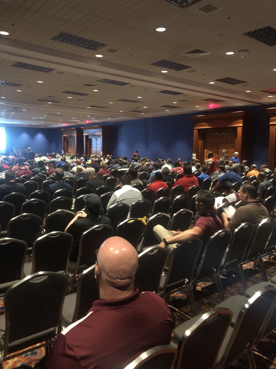 SC_BulldogFB's tweet photo. As professionals it is key to be a lifetime learner.  Coaches should model the behavior desired from their athletes.  @CoachMo15 is dropping great knowledge!  #THSCA #CoachingSchool https://t.co/hrmkMXiY9V
