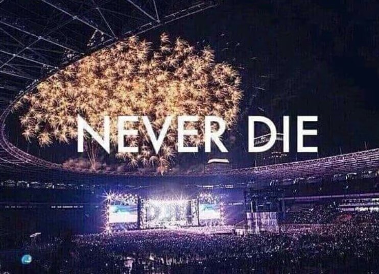 ffetzii's tweet image. Ti ricorderai che ogni partenza è perfetta ma ogni ritorno ti fa stare bene solo se hai qualcuno che ti aspetta. #8YearsOfOneDirection