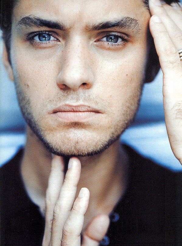 CastMeClub's tweet image. “I think it's a bigger risk following a part that plays up your looks than it is to try and carve out a career as an actor” - Jude Law

Join CastMeClub today!
castmeclub.com 

#actor #judelaw #movies #film #acting #entertainment #audition #casting #performer #castmeclub