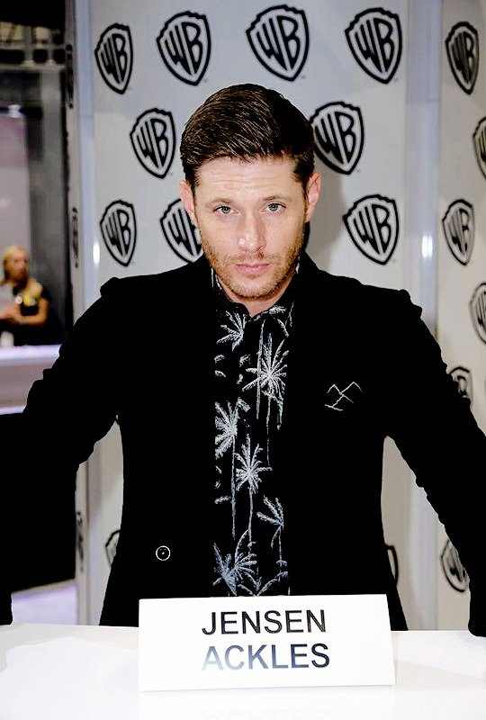 Caitlin_schafft's tweet photo. @tvfan201 @coloradogal12 @ConMemories @NinaWesi @liataghva @RockMomSPN @ThePotterGeist @ehelton78 @donatanic @kharmagirls @julsmrpants22 Same goes back to you, #SPNFamily. I hope you all had/have an amazing day yesterday. Happy belated #SDCCSunday. Awww.. that sounds like fun. I am sure your kid will do great at Summer Camp. Be proud of her/him. Enjoy these pictures of the boys from SDCC! https://t.co/YI1uyfS2Ey