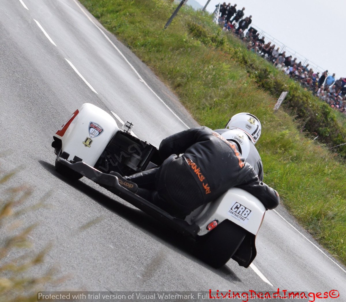 FireStallion666's tweet photo. #IoMTT #sidecars #suoerstock #sidecarrace 080617 #cregnybaa #roadracing #Nikon #livingdeadimages #karlbennett #maximevasseur #garyknight #danielevanson @MotofestIOMTT @LivingRoadRaces @ttscwebsite #mikeroscher #shaunparker https://t.co/mS7KQkMKA0