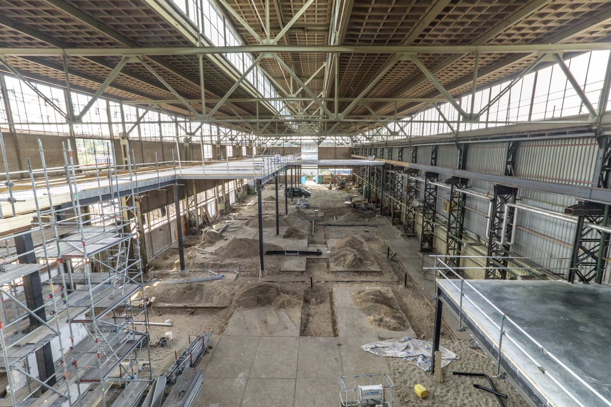Wat een ruimte voor mijn lens! Veranderingen m.b.t. herinrichting #Werkspoorfabriek worden steeds zichtbaarder. In dit deel wordt nieuwe Brouwerij De Leckere ontwikkeld.#herbestemming #Werkspoorkwartier #industrieelerfgoed