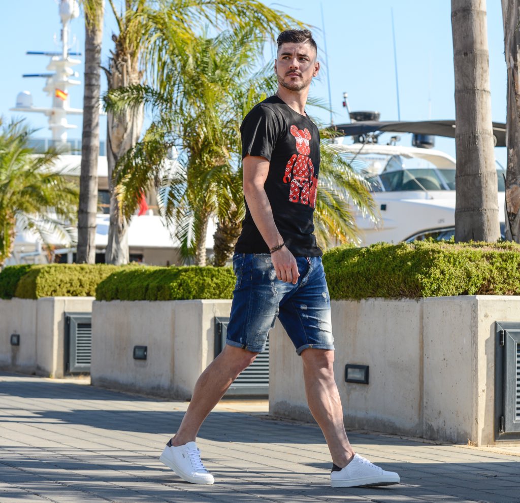 miamicci_man's tweet photo. M 🔴 N D A Y | #STYLE 👟
#NewCollection disponible #ShopOnline ••• ¿Has elegido ya las tuyas? 😏 Ahora -30% en #PROMO FLASH 💥💥 #TopPeople #TotalStyle #TopPeopleMarquissio #ExclusiveShoes #MadeInSpain
#stylemensfashion #mens #mensfashion #menstyle #footballplayer #football https://t.co/LatAdv6AkN