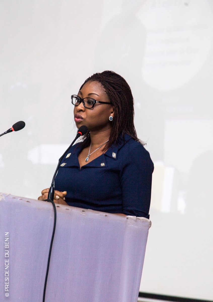 AurelieASZ's tweet photo. Sur invitation de @YaliTeam229, j’ai pris part, ce matin, au lancement officiel des Ateliers de la Démocratie (ADEMO 2018), organisés par @USEmbassyBenin au profit des jeunes leaders béninois impliqués dans le développement du Bénin. #ADEMO2018 https://t.co/ZH0Q2obLPQ