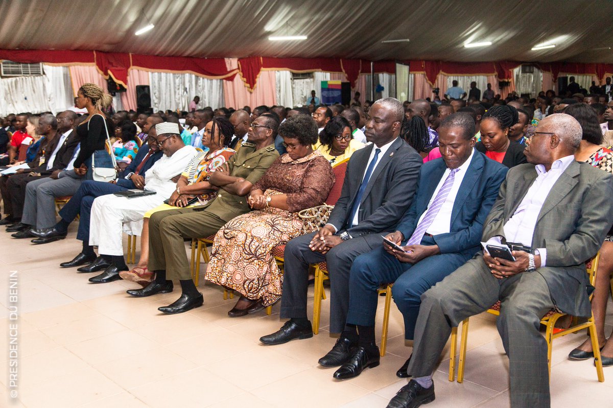 AurelieASZ's tweet photo. Sur invitation de @YaliTeam229, j’ai pris part, ce matin, au lancement officiel des Ateliers de la Démocratie (ADEMO 2018), organisés par @USEmbassyBenin au profit des jeunes leaders béninois impliqués dans le développement du Bénin. #ADEMO2018 https://t.co/ZH0Q2obLPQ