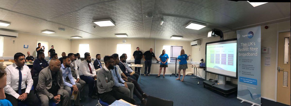 Hyperoptic's tweet image. We had a great time last Thursday speaking to @TowerHamletsNow  locals for #WorkPath, helping to connect people to potential employment opportunities. We&apos;re proud to support the communities we&apos;re part of, and continue to strengthen the Hyperoptic team with more dynamic talent!
