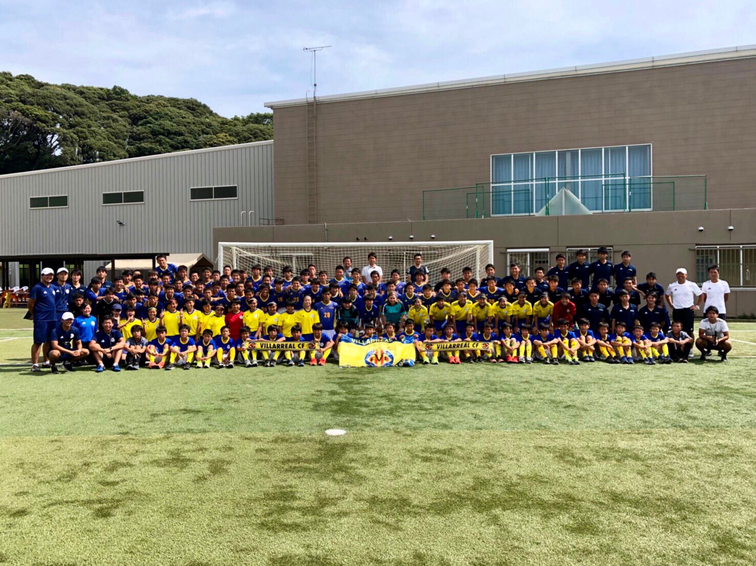 O Xrhsths Villarreal Cf English Sto Twitter ビジャレアルcfサマーキャンプ カシマアカデミーの初日が無事終了しました スクール生 ジュニアユース 鹿島学園高校3年生 そしてgkの特別トレーニングも行いました みんな元気いっぱい参加してくれました 明日も