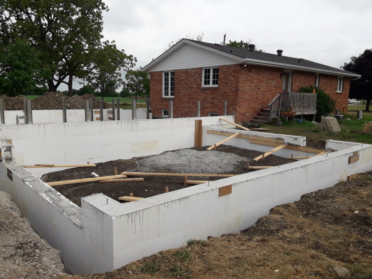Another very successful pour.   This house is in the town of Tecumseh.
Thank you Bill Sandre for giving us the opportunity for installing the ICF on this job