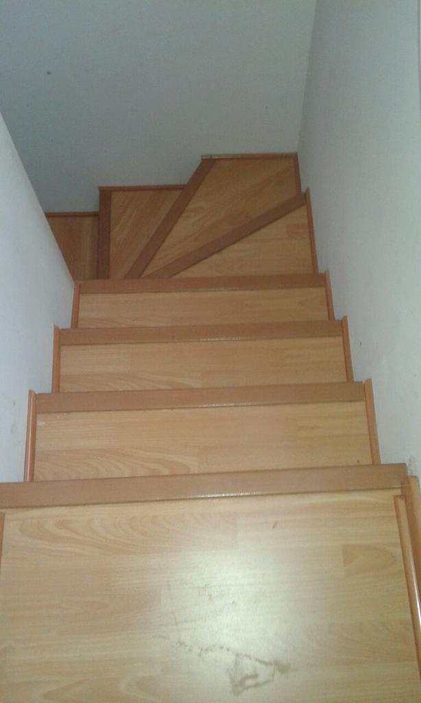 Proyectostfc's tweet photo. Piso flotante instalado en escala $290.000-
Instalación incluye:
Piso flotante a elección 8mm
Nariz de gradas 
Junquillos 
Adhesivo 
Decoración 

Presupuesto sin costo a contacto@pinturasyflotantestcf.cl
Whatsapp:+56965923182
Instagram: @construcciones.tcf https://t.co/assZlP1UGU