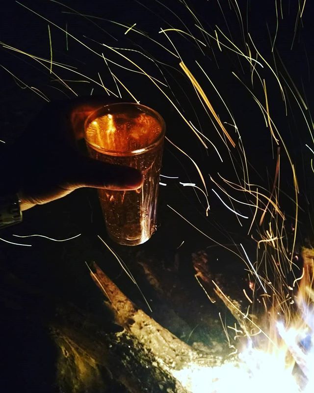 ksbisht's tweet photo. Cheers... Just have it in this awesome weather.

#cheers #kedygraphy #night #drink #celebrate #beerlover #drinkbeer #campfire #trekking #bornfire #camping #adventure #nightinthejungle #chilledvibes #travelblogger #randommoments #momentsoflife #livecolorf… https://t.co/8iBOs9QoDr https://t.co/DQDVVLtUss