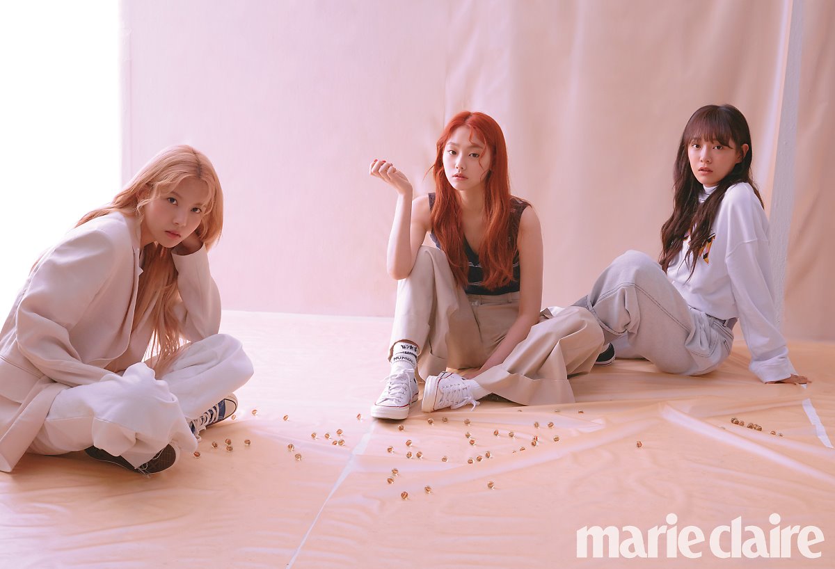 MinaLisa1204's tweet photo. #세미나 #강미나

미나 분위기좀 보세요 ㅠㅠㅠㅠㅠㅠㅠㅠㅠㅠㅠ https://t.co/o0nygl9DKN