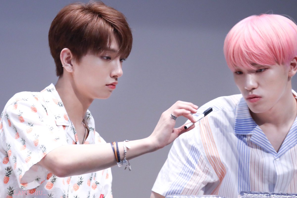 lambshu_'s tweet photo. 180721 팬싸

진짜 귀여운 표정…냐...ㅎㅎㅎ

#조슈아 #JOSHUA #홍지수 #洪知秀  #세븐틴 #SEVENTEEN #슈아 #어쩌나 https://t.co/SwFIiFQVSY