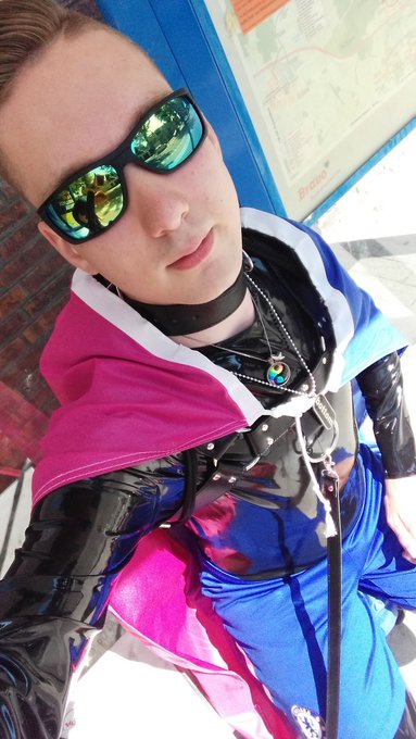 #rozemaandag #tilburgsekermis https://t.co/iMoqIjlej8