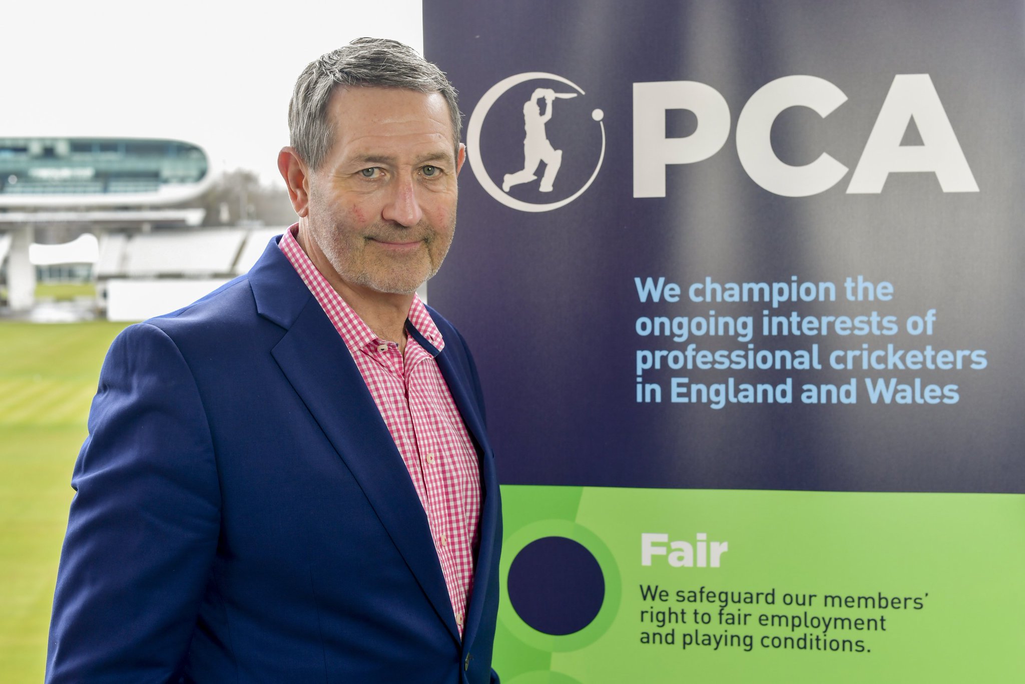  Happy Birthday to PCA President and legend Graham Gooch! 