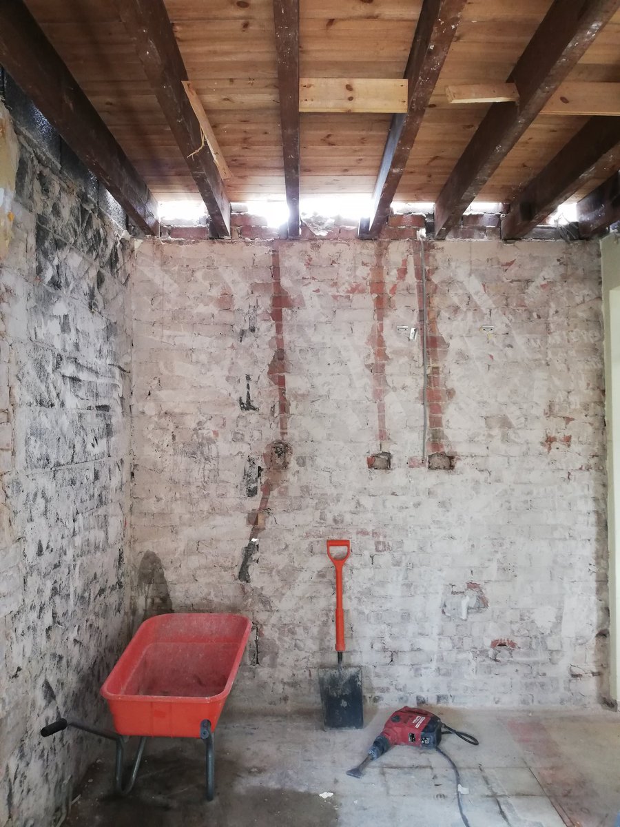 New site. New challenges. Red tools only. @PTArchitecture  #lifeofanarchitect #workinprogress #buildingsite