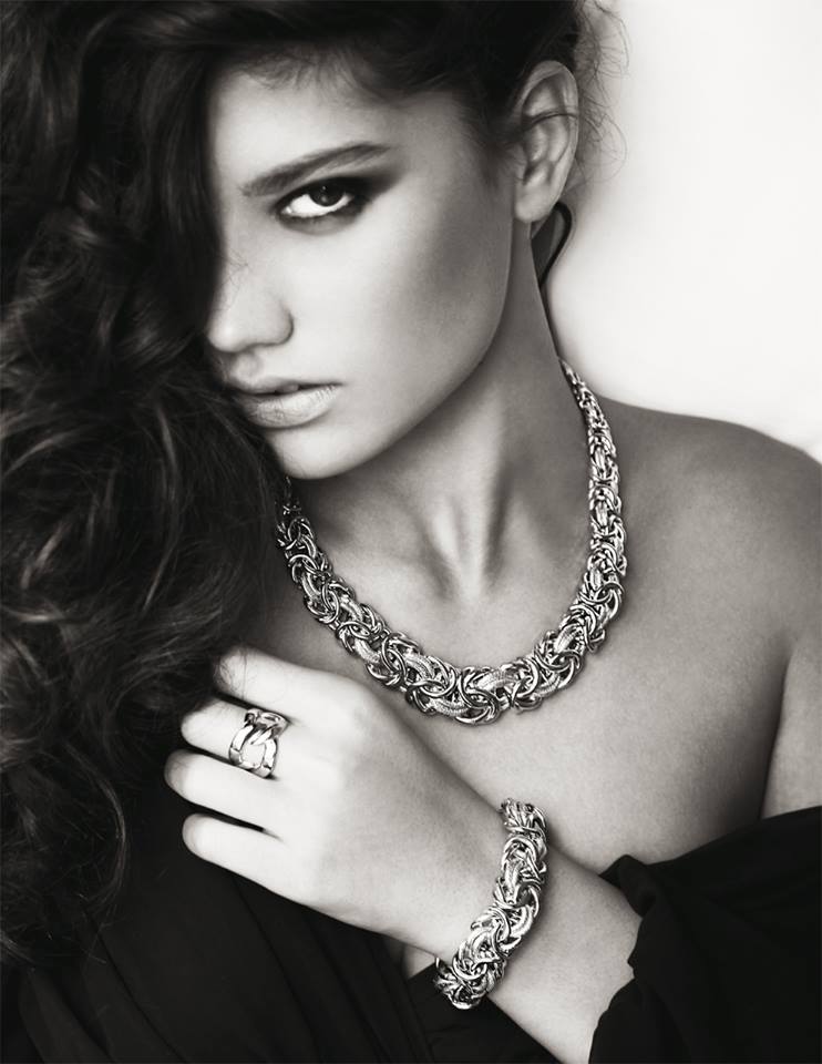 18Karati's tweet photo. #Silver Light by New Silver - #silverlight #newsilver #gioielleria #gioielli #gioiellerie #oreficeria #jewellery #jewelry #jewels #joyas #joyeria #juwelier #bijouterie #jeweller #jewellers #18karati #jewellerylovers #fashion #style #madeinitaly #argento #silverjewellery #silber https://t.co/SlRZvDd251