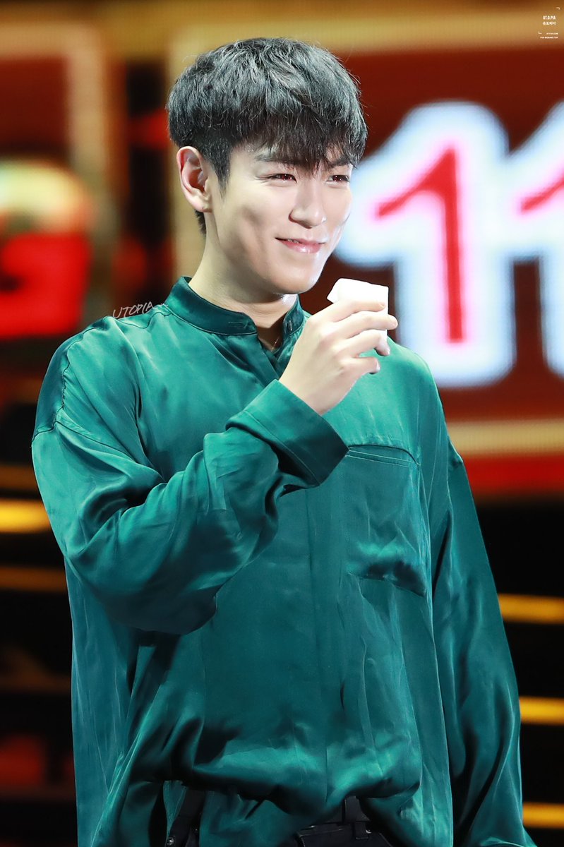 utopia_871104's tweet photo. 2016.07.03

💚🌟

#탑 #TOP #최승현 #崔胜铉 #たぷ https://t.co/XnvMl1yEND