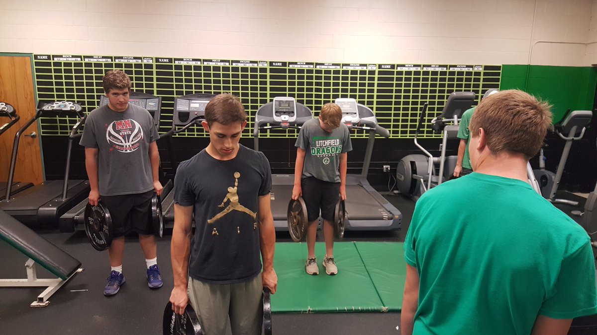 litchstrength's tweet photo. A little Monday morning gut check with plate holds for time #GoLitch https://t.co/9ImmmzLP5u
