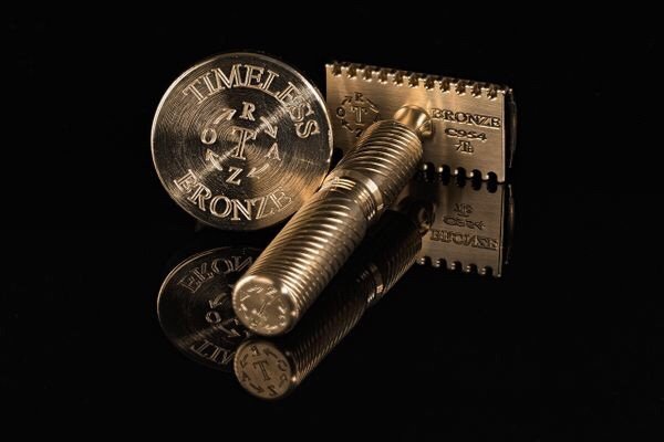 New Podcast!! Interview with Timeless Razors! shavestraightandsafe.com/2018/07/23/new…