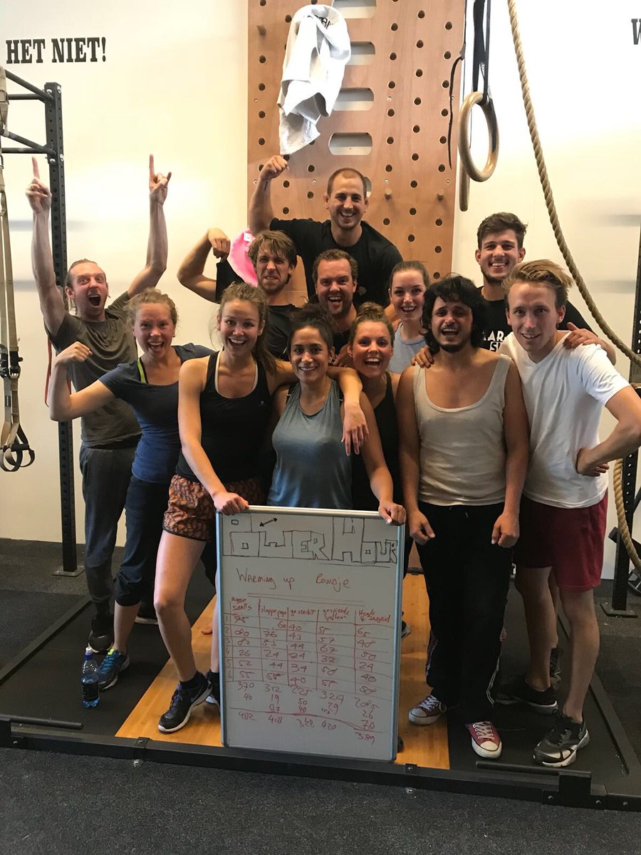 #blog #eendagtelaat 
Afgelopen donderdag sloten we het schooljaar af met een te gekke workshop, keihard sporten en een heerlijke bbq! Martijn schreef (een dagje later dan normaal) een blog over zijn nieuwjaarswens! #fijnevakantie #overensluiten #cultuureducatie #LinkInBio