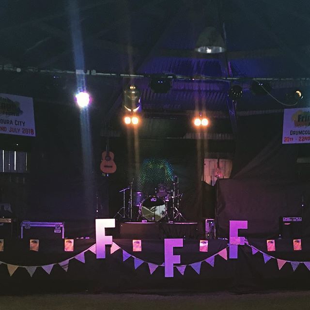 The stage for Saturday’s festival in Drumcoura. Great fun weekend in Ireland 🇮🇪 #freefringefestival #drumcouracity #festival #music ift.tt/2A0tPf3