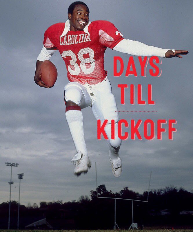 LastWordOnCFB's tweet photo. Leaping into a new week and we are @georgerogers38 days away from #collegefootball #KickOff 
Rogers was an All-American and the 1980 @HeismanTrophy winner. #CountdownToKickoff #38days #gamecocks https://t.co/nEwYoYLf5S