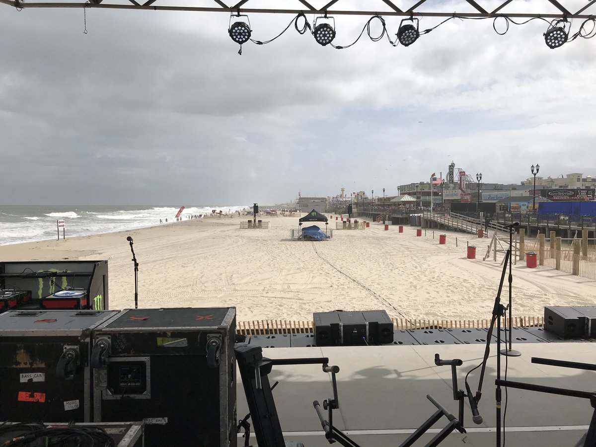 DJAndyRivera's tweet photo. I worked helping out at the Dirty Heads show in seaside yesterday by Monster Energy. What a great show. I even got to play cornhole with the band haha. Good times. https://t.co/tpHWVC2tgB