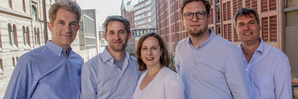 The_Hypertimes's tweet photo. Fünf Jahre, fünf Köpfe: Die #Shipcloud Erfolgsgeschichte - https://t.co/XnN5C8LCgH #ClausFahlbusch #DrMarkusKreipl #Hamburg #IvonneSokoll #SimonFröhler #StefanHollmann https://t.co/Unmm3R6oHs