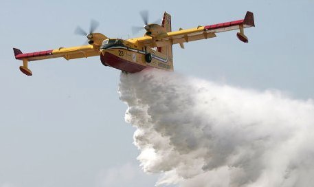 More evacuations ordered as northern Ontario wildfires keep spreading, including Parry Sound 33, burning out of control at more than 5,000 hectares ow.ly/ldqL30l4G0m #ONfire #ONfires
📷: <a href="/OPP_NER/">OPP North East Region</a>