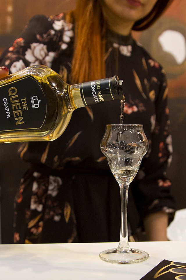 La grappa è un distillato da uomini. FALSO! 💁 #TheQueen