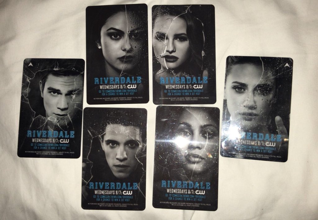 hatharmas's tweet photo. Can I just take a moment to thank @paulinha_ono for getting these beauties for me. ♥️♥️ #Varchie #Choni #BandV https://t.co/NMqKC4xUcR