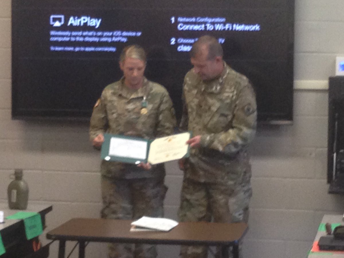 #HappeningNow Col.Bobby Ginn, camp commander, Camp Shelby Joint Forces Training Center, presents the #ArmyCommendationMedal to SPC Debra Pope for her outstanding performance during the Mississippi National Guard's #BestWarriorCompetition. #NationalGuard