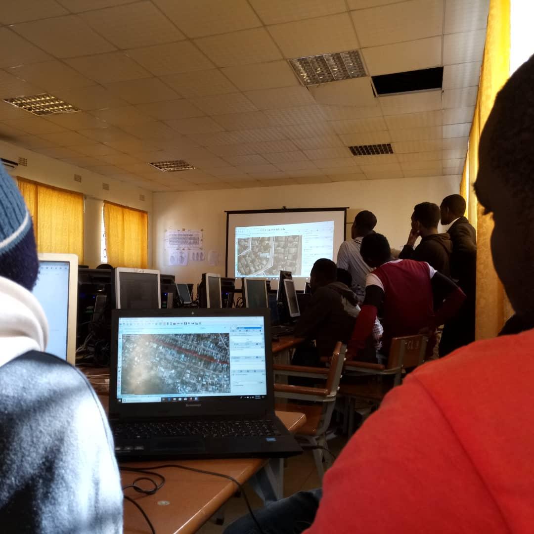 chombacc's tweet image. @osmzambia @trudyhopeB @osmafrica @youthmappers #learnosm #ST MAWAGGALI