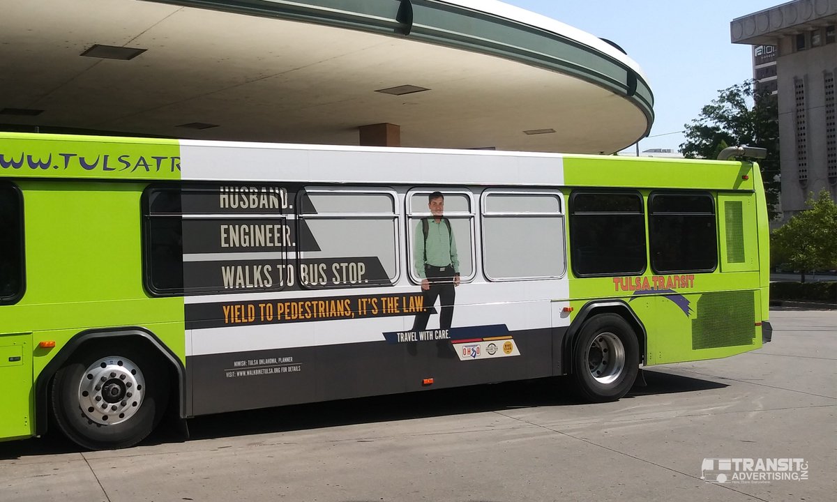 TransitAdInc's tweet photo. Yield, ya'll!

To promote a PSA with transit advertising, contact our team at (918) 270-2366 or visit https://t.co/S4lJgkg8rL. #ooh #tulsa https://t.co/iaIjJ4G4JI