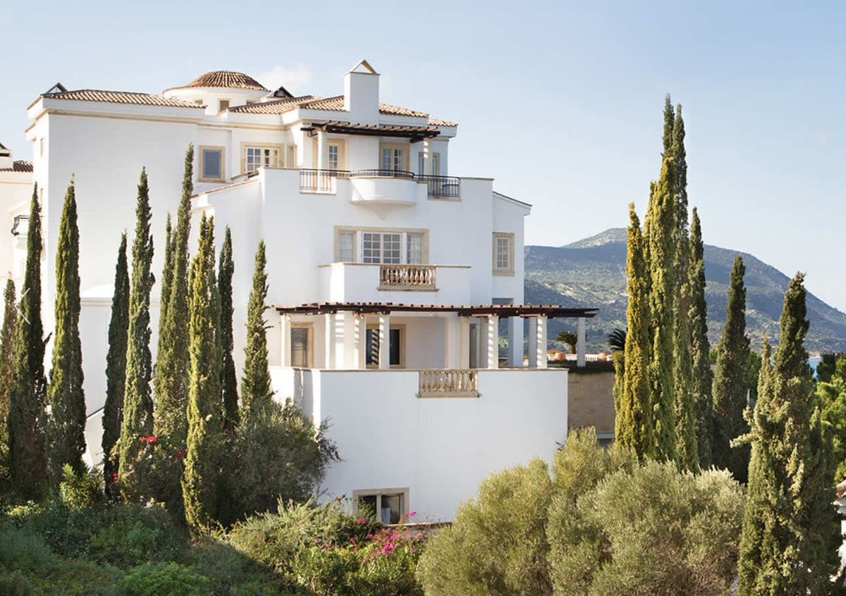 INTOSOL's tweet photo. #LastMinute Special⏱️: Book your stay (min. 5 nights) at Anassa #Cyprus with INTOSOL by 3rd August and save 10 %. Valid on all rooms, suites and villas on B&amp;B basis and stays between 29th July - 11th Nov. 2018 . Send booking requests via: https://t.co/ZWbZwMYWLp … … https://t.co/3QA1RW1RAt
