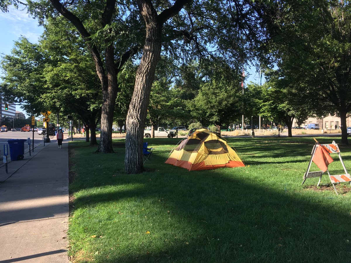 transport_tom's tweet photo. And thus begins the annual tradition of answering the question: homeless or Mormon? #PioneerDay #Daysof47Parade https://t.co/jwaCxIEFIz