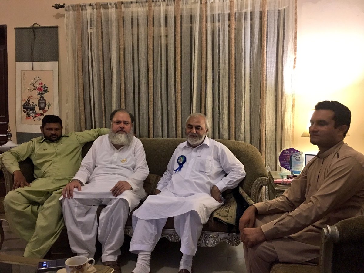 MuddsarNazir's tweet photo. مسلم لیگ ن کے امیدوارقومی اسمبلی حلقہ #NA78 نارووال احسن اقبال کےمرکزی جلسہ میں قائد جمہوریت میاں محمد نوازشریف کا بیانیہ #ووٹ_کو_عزت_دو کی گونج شیر زمان ٹکر صاحب کی زبانی سنئیے ۔
#GeneralElections2018 #PMLN
#InshaAllahPMLN2018 #نارووال_شیر_کا
@betterpakistan @AhsanNA78 https://t.co/FKvl9IRNDI